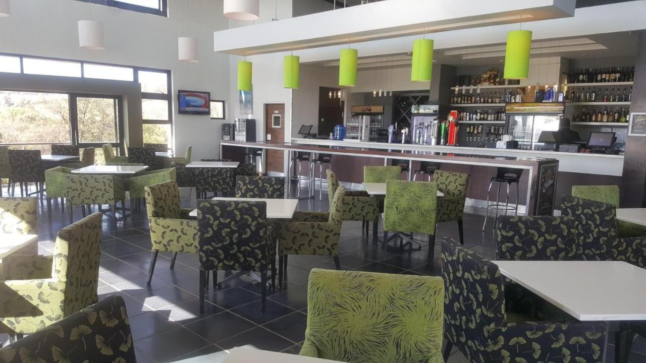 Modern Apartment In A Secure Golf Estate.Wifi Roodepoort Exterior foto